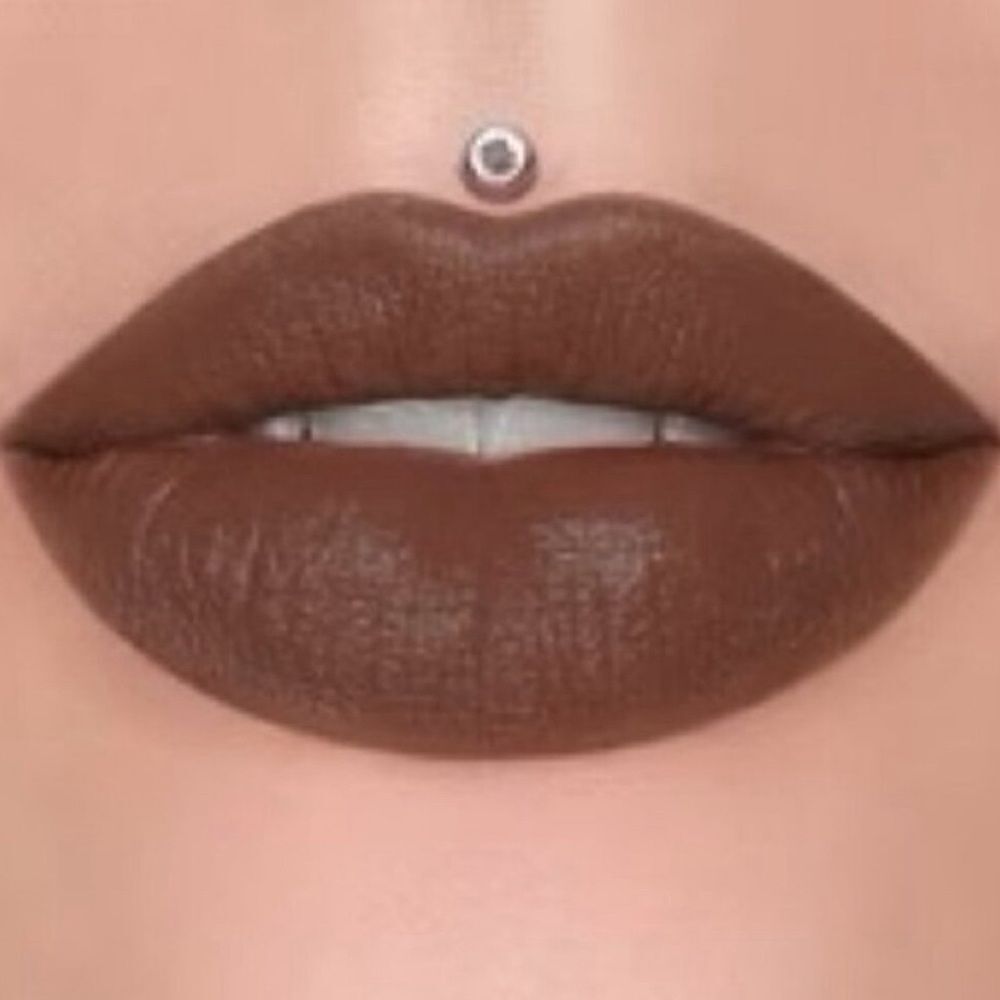 Jeffree Star Dominatrix Liquid
Lipstick NIB